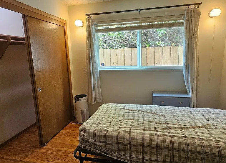 1421 Walnut St — Photo 7
