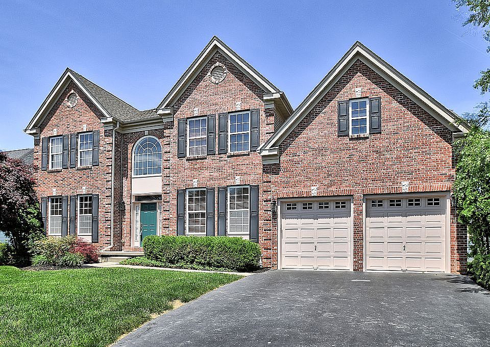Beautiful Full Brick Front 