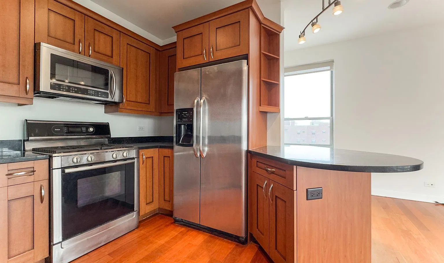 6957 North Greenview Avenue #6A — Photo 4