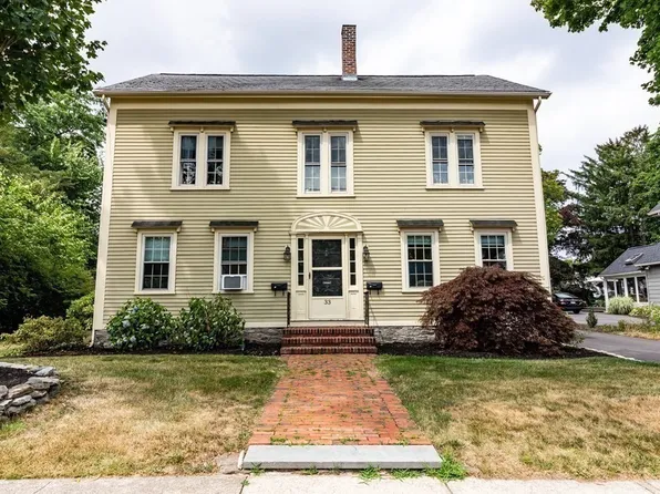 33 Ash St, North Attleboro, MA 02760
