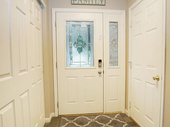3rd image of 4811 Riverview Ave #9