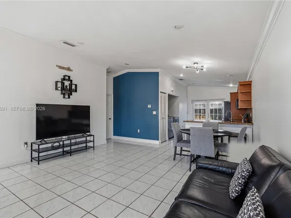 3355 W 68th St APT 128, Hialeah, FL 33018