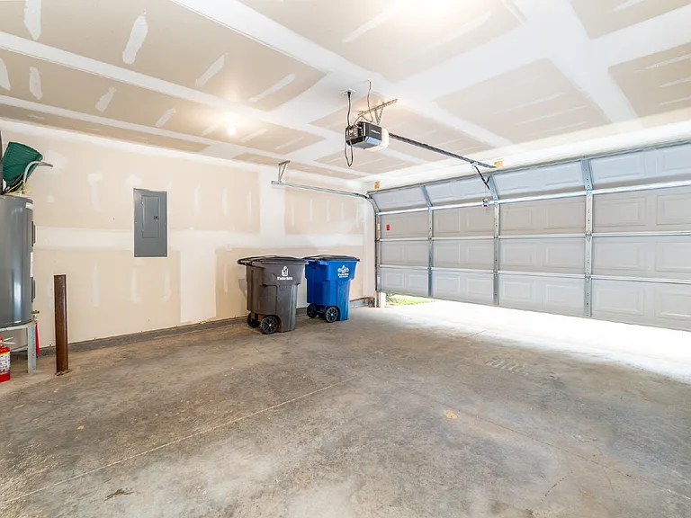 1243 Aurora Glen Dr — Photo 18