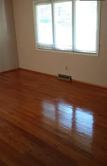 5383 N Richmond Ave — Photo 3