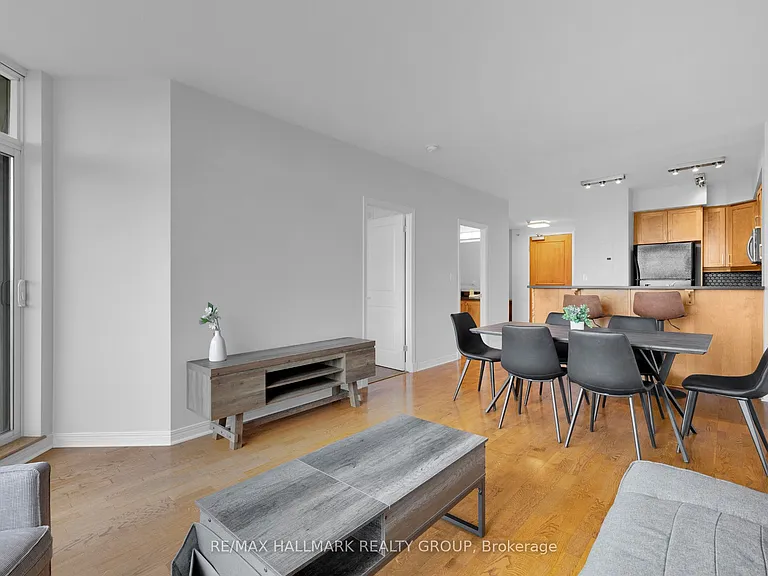 570 Laurier Ave W #1604 — Photo 9