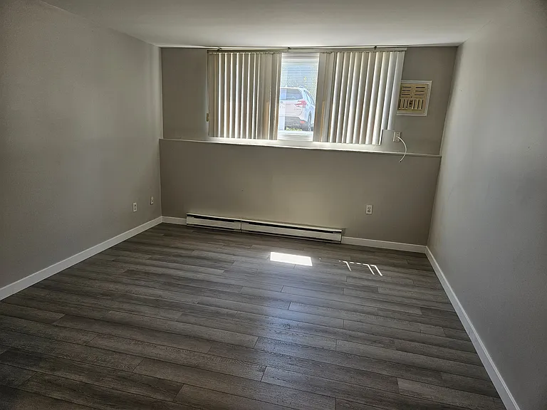96 Connolly St #4 — Photo 9