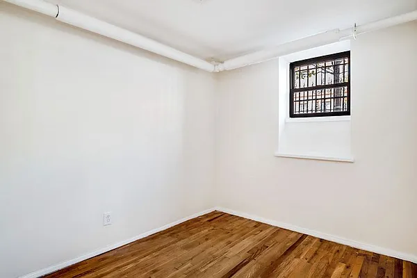 Rented by Compass | media 4