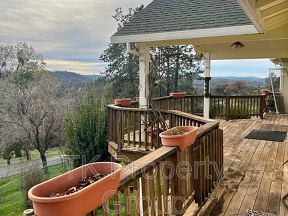 3rd image of 19378 Peyton Pl #1