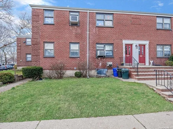 17- 10 160th St #Lower, Whitestone, NY 11357
