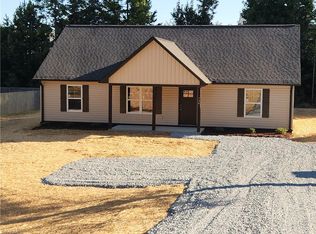 734 Central Falls Rd, Asheboro, NC 27203