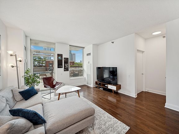 4th image of 600 N Kingsbury St APT 712
