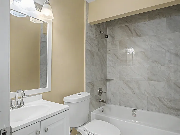 21106 Atlantic Ave — Photo 19