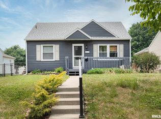 3830 N Sturdevant St, Davenport, IA 52806