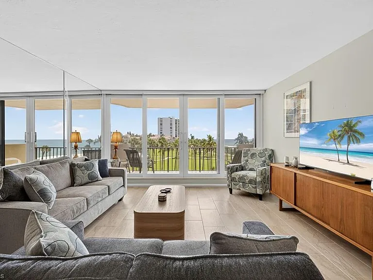 4001 Gulf Shore Blvd N #303 — Photo 6