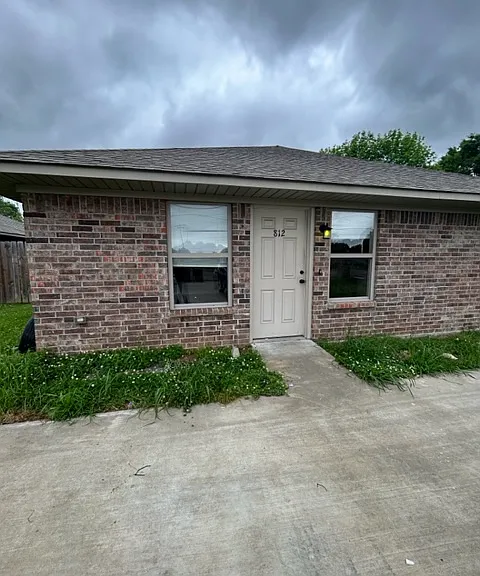 812 S Merrill St — Photo 2