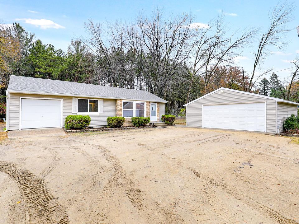 1st image of 2849 Viking Blvd NE