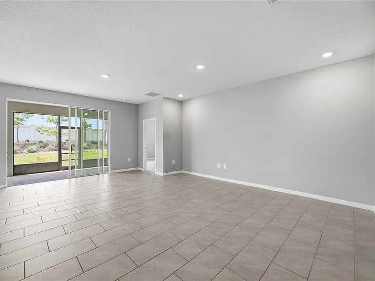 5719 Woodland Sage Dr — Photo 15