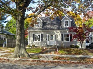 103 Sinclair Ave, Cranston, RI 02907