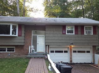 50 Somerset St, Huntington Station, NY 11746