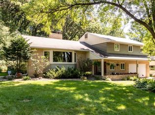 1058 19th Ave NE, Rochester, MN 55906