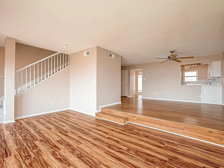 10 Mariner Village Dr — Photo 12