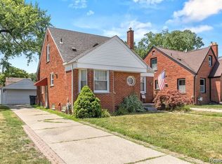 405 N Denwood St, Dearborn, MI 48128