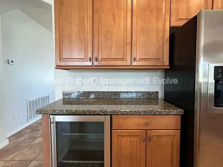 9707 S 45th Ave — Photo 13