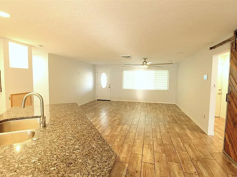 5521 Yorkshire Way — Photo 26