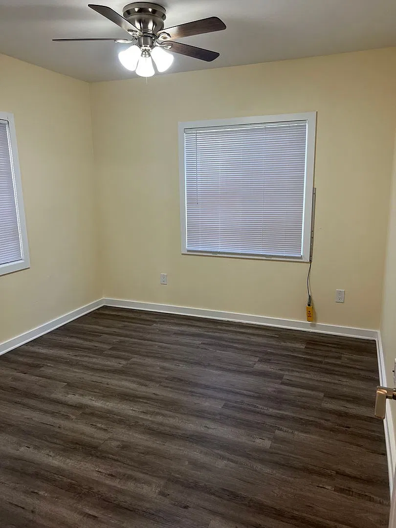 1616 Firestone Blvd — Photo 4