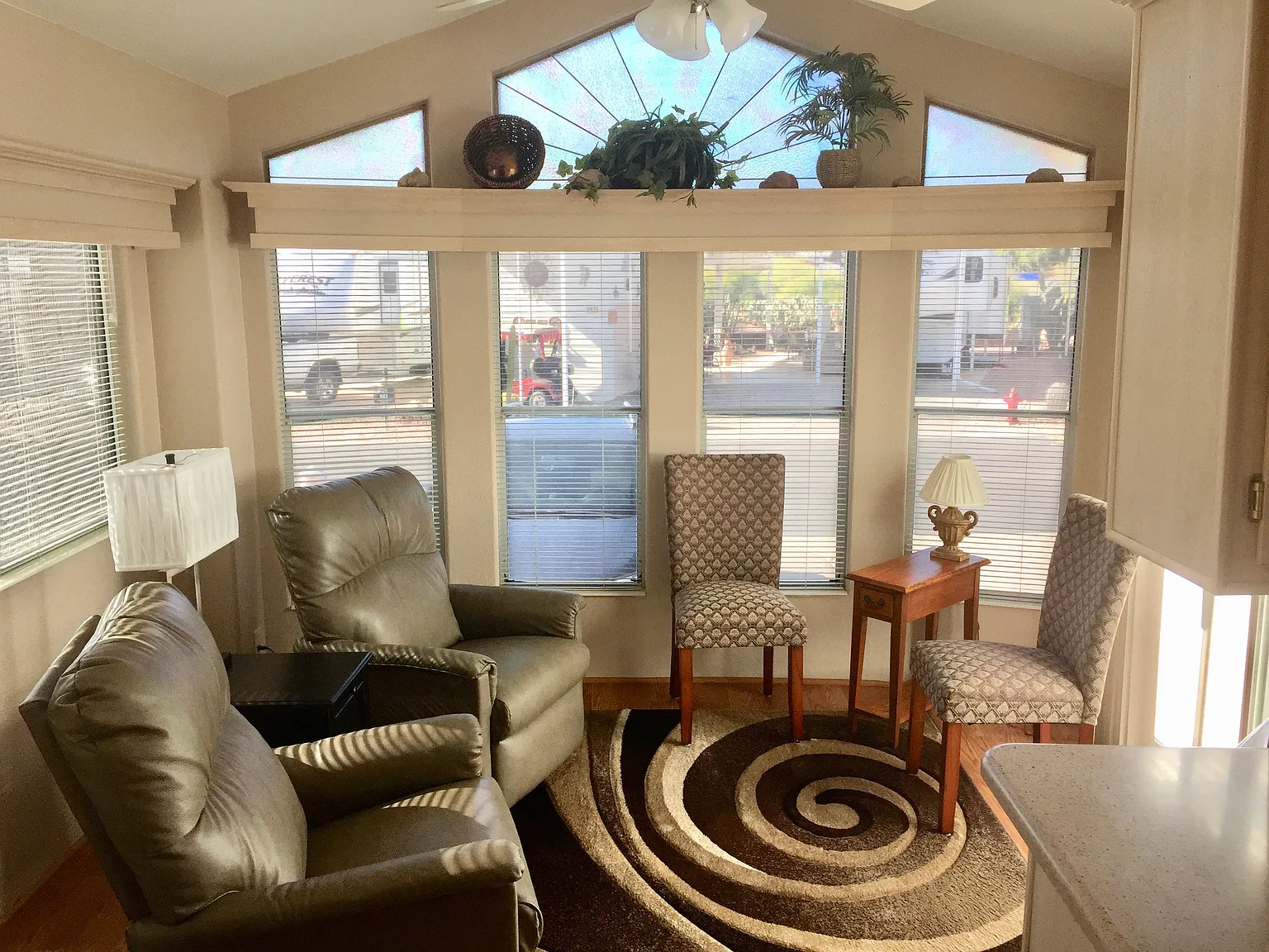1 bed, 400 sqft, $1,600 — Photo 2