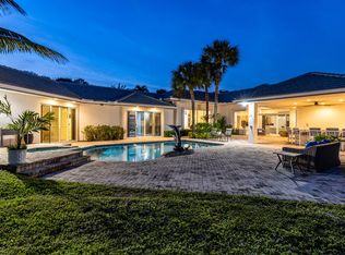 2375 Rabbit Hollowe Cir, Delray Beach, FL 33445