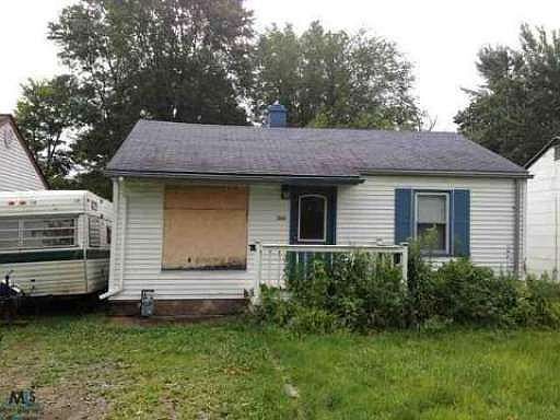 1st image of 15689 McGuire St