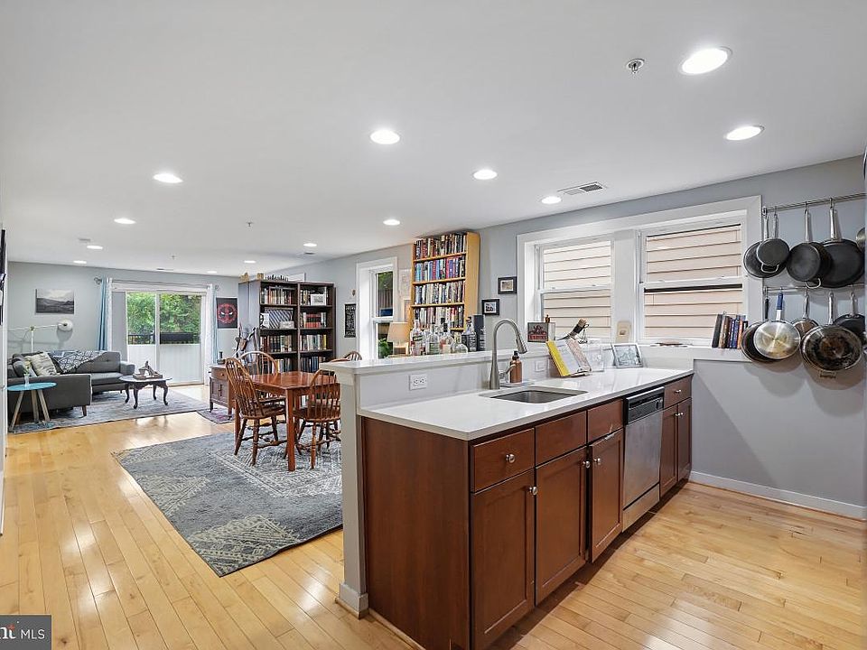 1st image of 732 Lamont St NW APT 203
