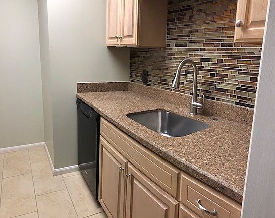 3rd image of 1 Towers Park Ln APT 2106