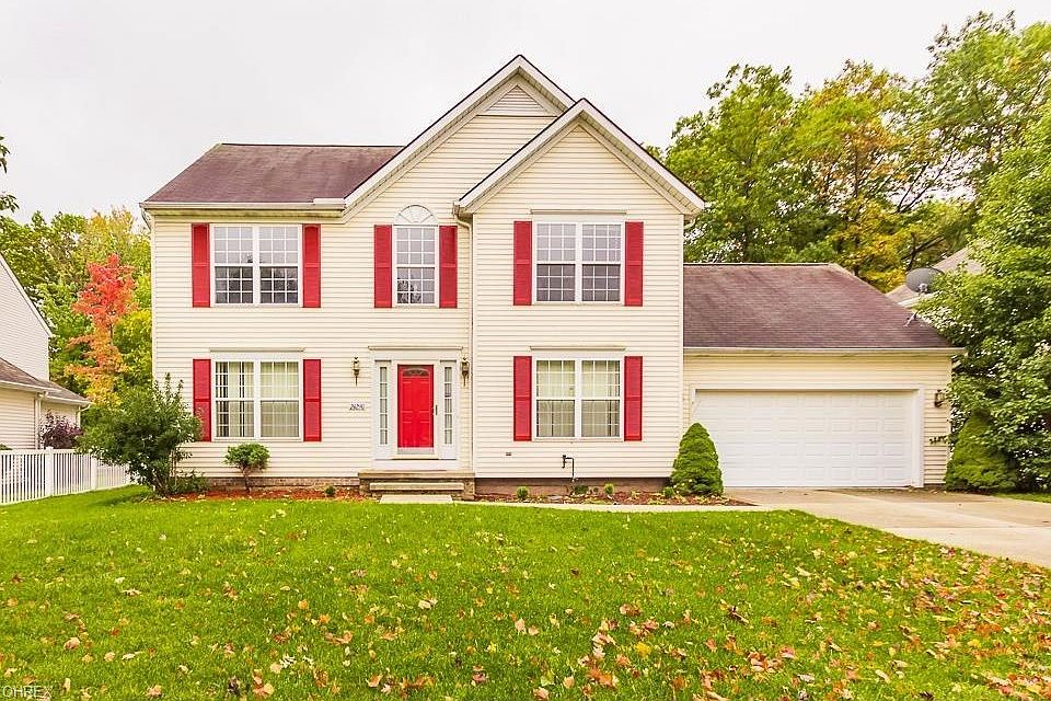 1st image of 24290 Rushmore Dr