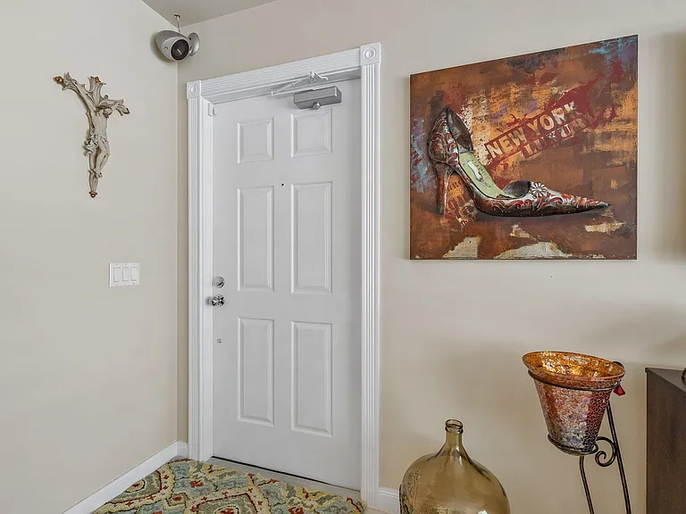 2117 Tigris Dr — Photo 6