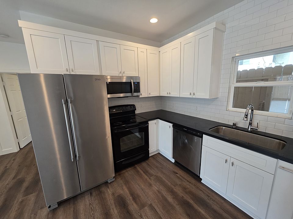 1st image of 4265 48th St