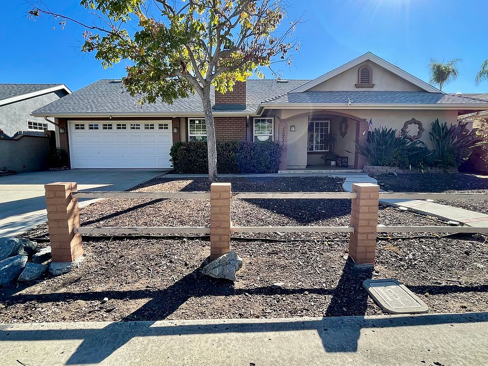 Cozy and charming 4bd, 2 bath home