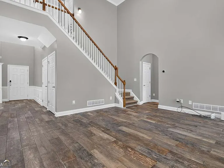 153 Fitzroy Ln — Photo 24