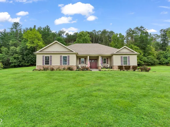 7099 S State Road 135, Columbus, IN 47201