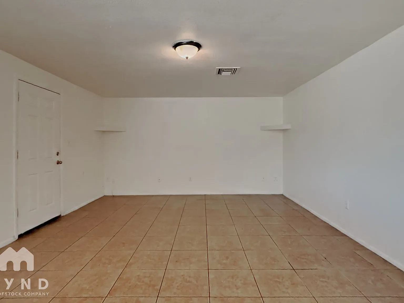 4 bed, 2.0 bath, 1869 sqft, $1,845 — Photo 2