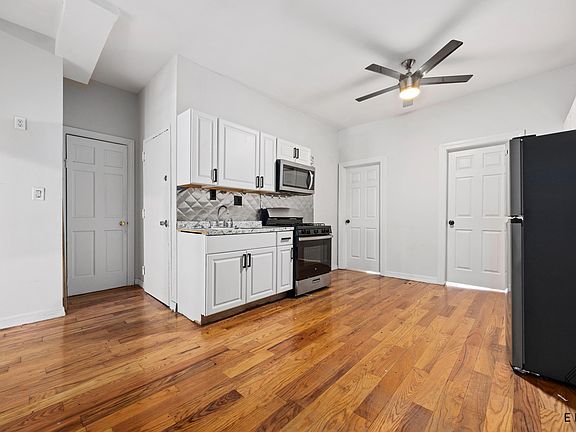 3rd image of 505 De Kalb Ave #2R