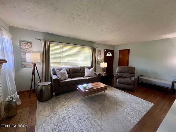 5th image of 1807 Winchester Ave