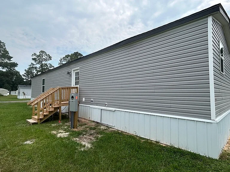 327A Picardy Dr — Photo 2