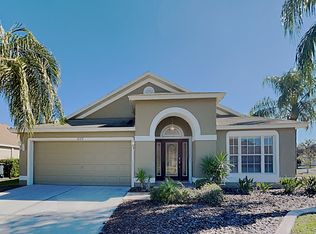 2122 Shelbourne Ct, Zephyrhills, FL 33543