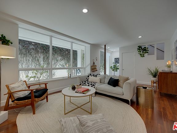 3rd image of 1217 24th St Unit B