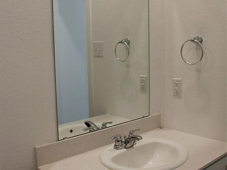 1200 Mahogany Ln — Photo 12