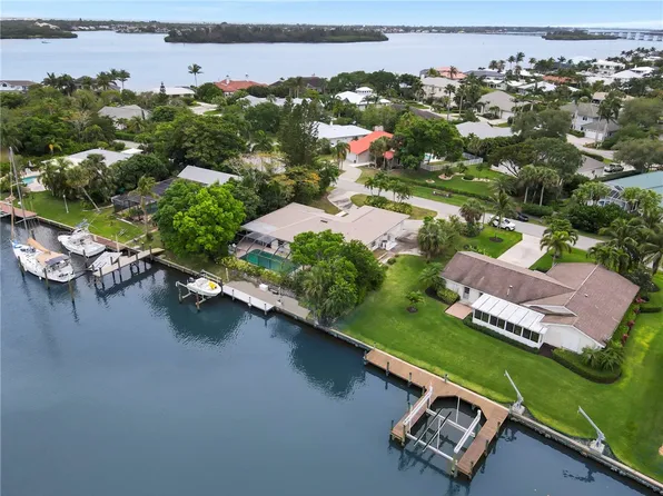 28 Sea Gull Ave, Vero Beach, FL 32960