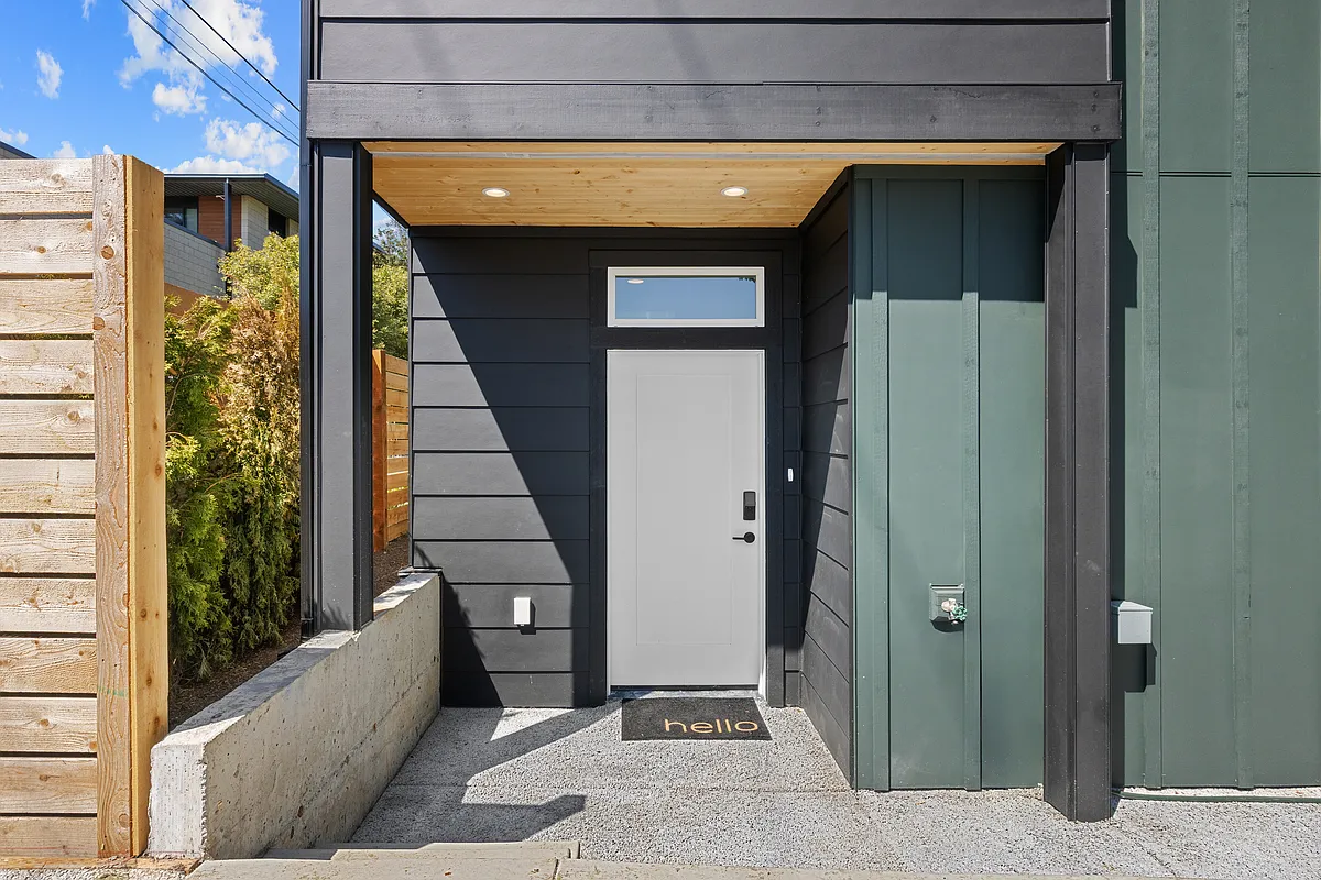 Building Photo - 7713 34th Ave SW