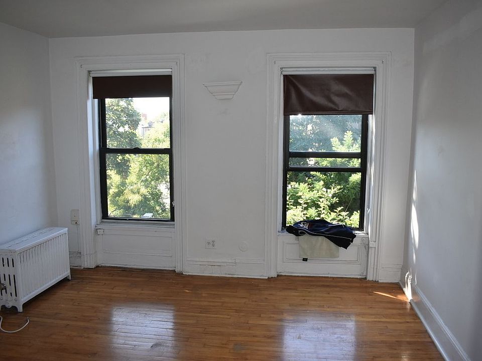 2nd image of 71 Lefferts Pl APT 7